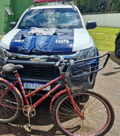 Imagem da notícia Identificado por câmeras, assaltante de 22 anos é capturado pela PM após atacar idoso em Chapadão do Sul